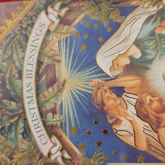 Punch Studio Christmas themed manger scene keepsakes faux book box gilded - Picture 9 of 10